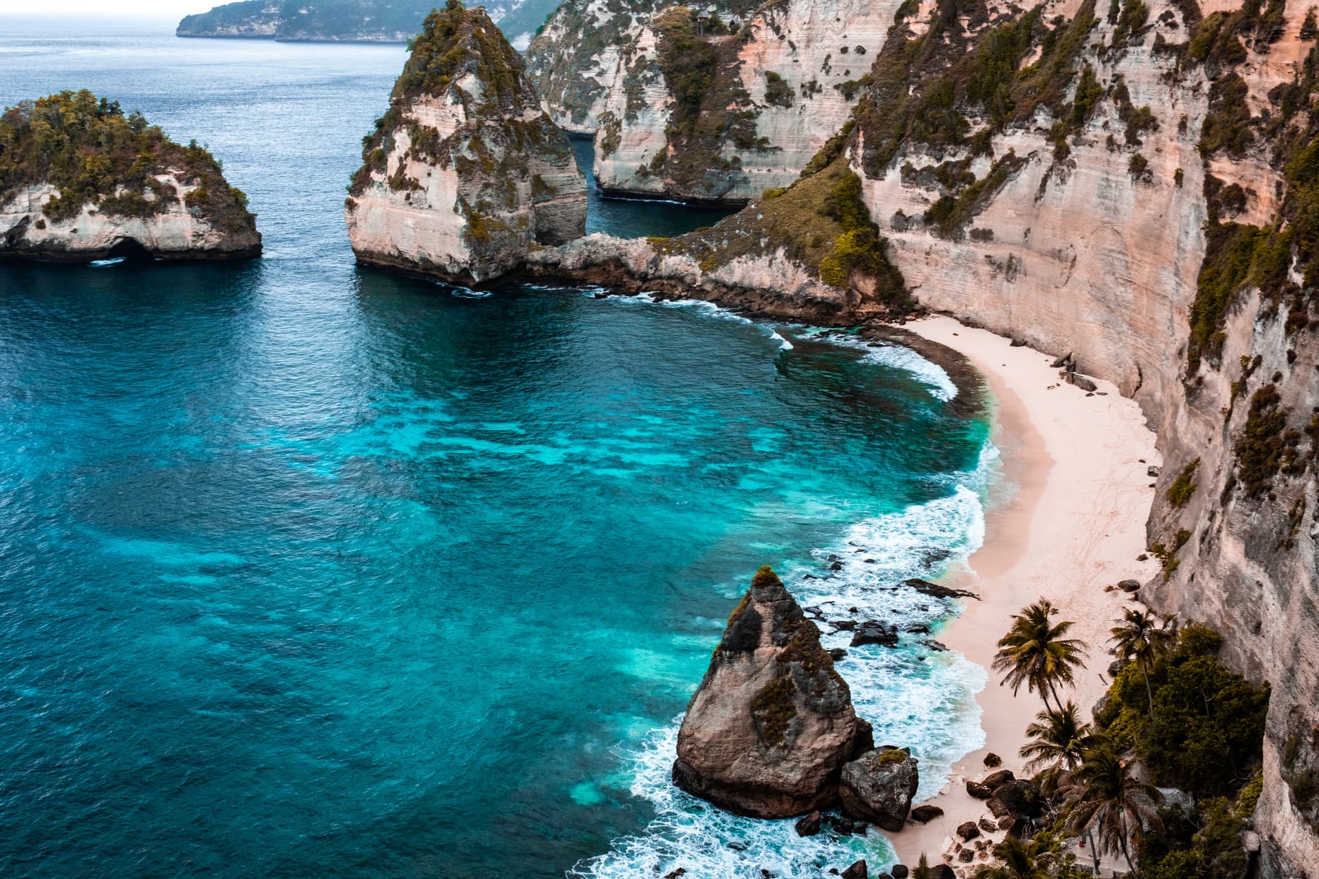 Nusa lembongan jungut batu